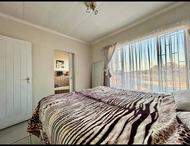 3 BEDROOM APARTMENT FOR SALE IN EDLEEN